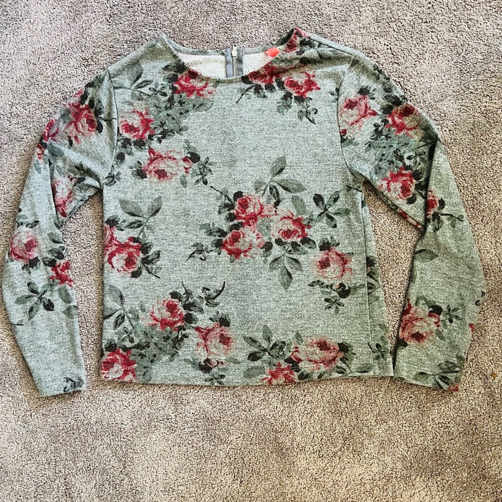 Lightweight floral sweatshirt